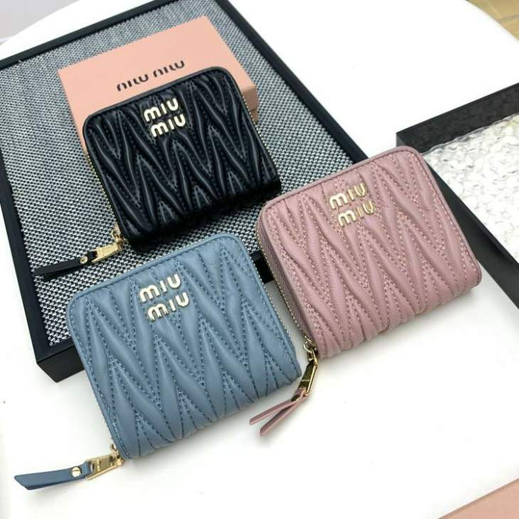 Picture of Miu Miu Wallets _SKUfw184985982fw